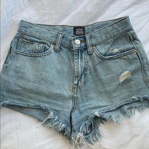 BDG Urban Outfitters Size 25 Lightwash Shorts!